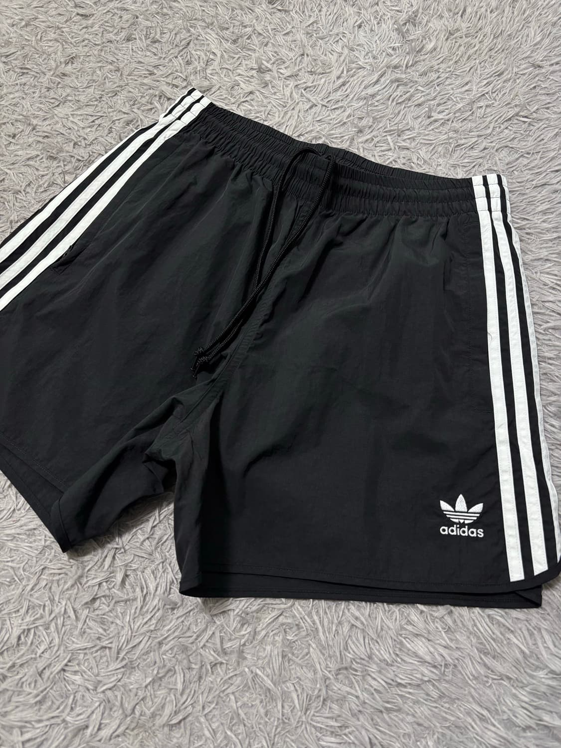 아디다스 블랙 삼선 반바지 상품이미지1