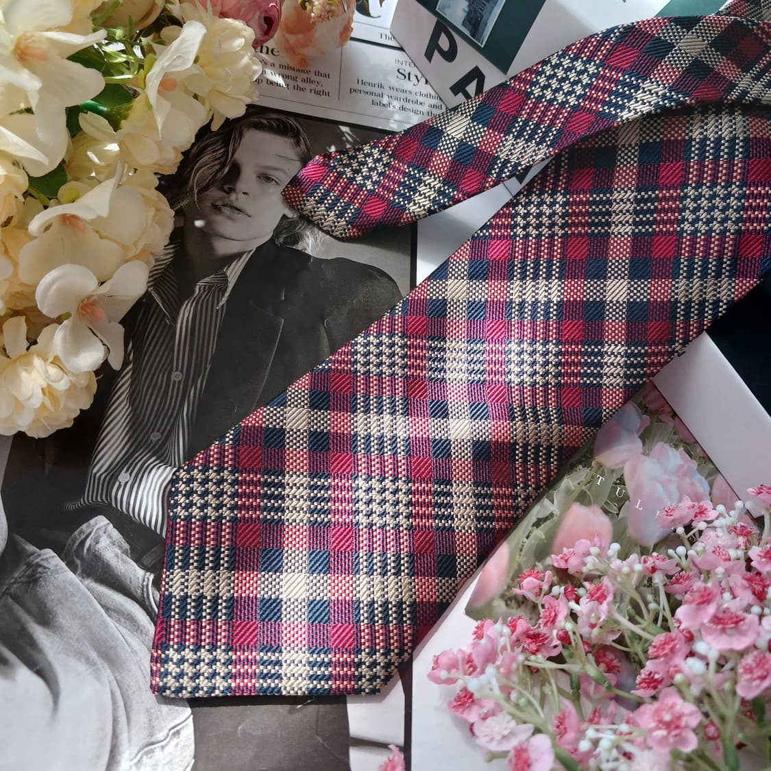 아쿠아스큐텀 실크 와인 체크 패턴 넥타이 9.5cm A+등급 E942
 상품이미지4