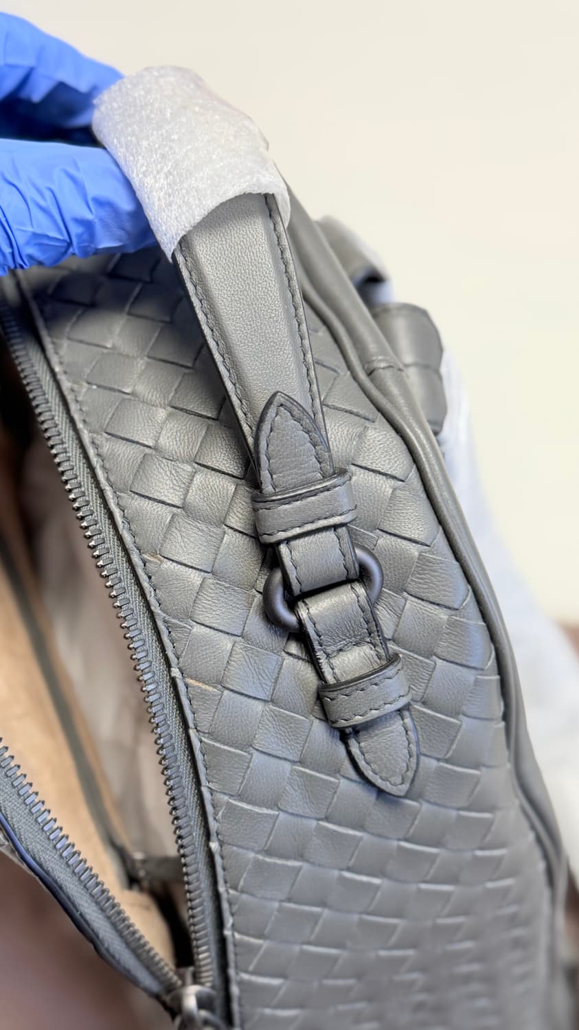 택달린 새상품) 보테가베네타 인트레치아토 백팩 그레이 정가 490만원 상품이미지6