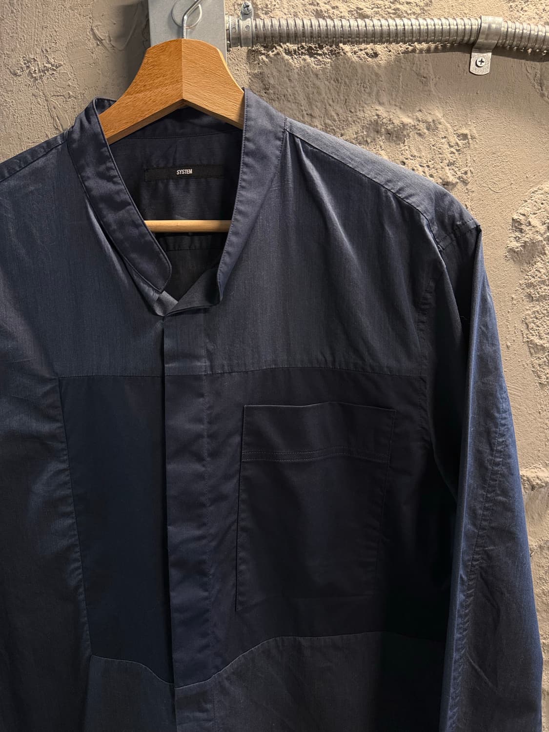 100 시스템 SYSTEM 히든버튼 배색 셔츠 네이비 상품이미지3