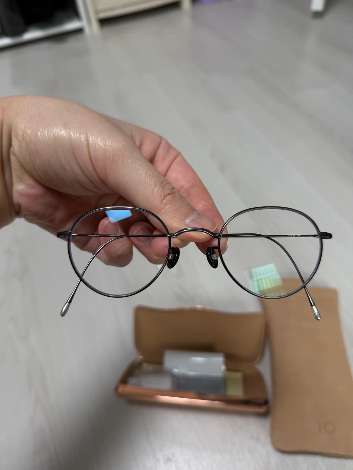 텐아이반 No.3 c.8s 블랙 47사이즈 티타늄 안경테 상품이미지2