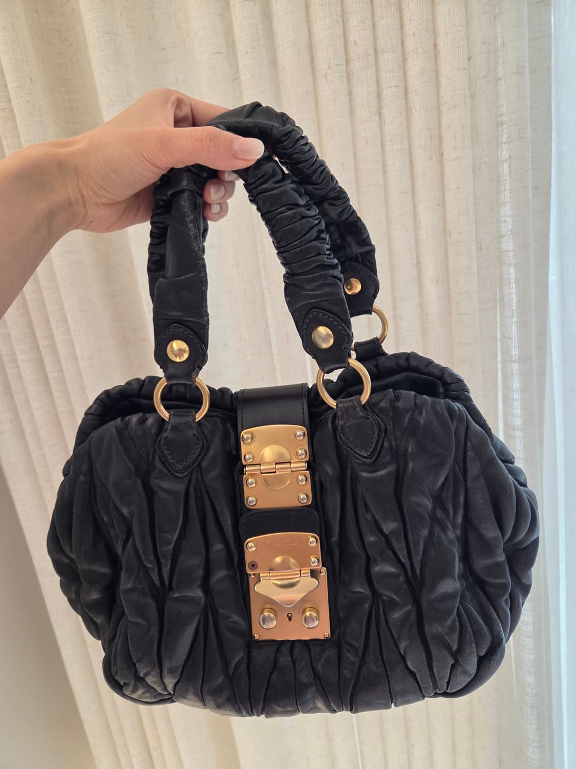 (희귀 단종템) 미우미우 마테라쎄백 아카이브 상품이미지2