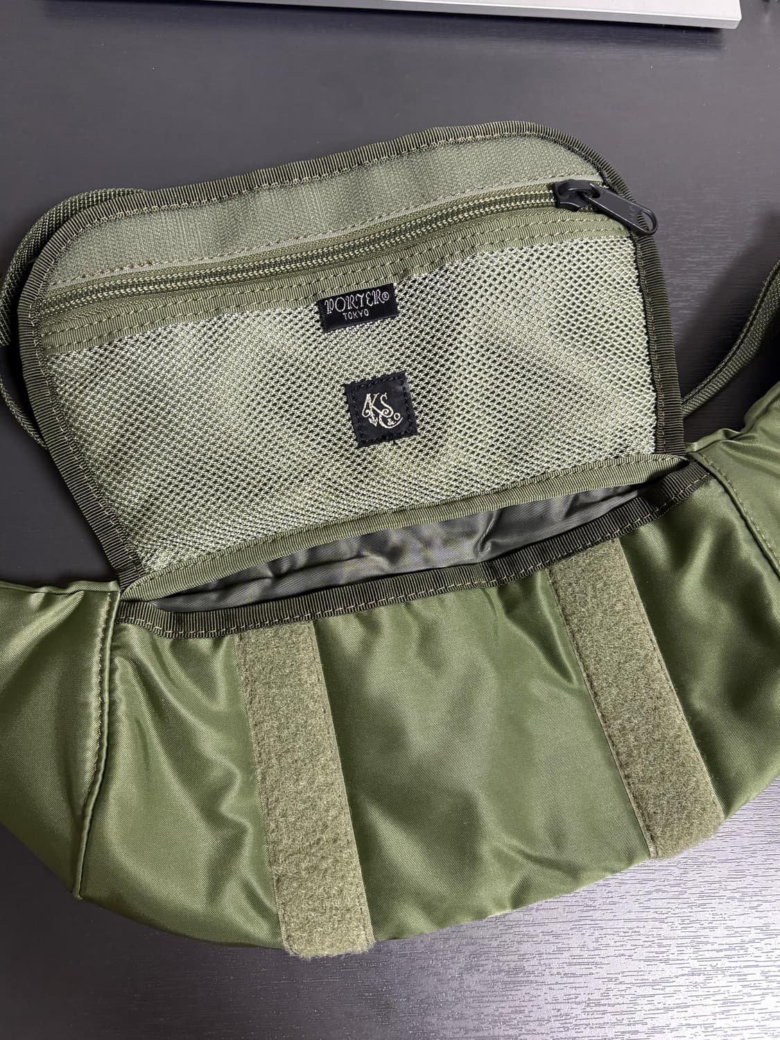 Porter x Kaptain Sunshine 슬링백 상품이미지3