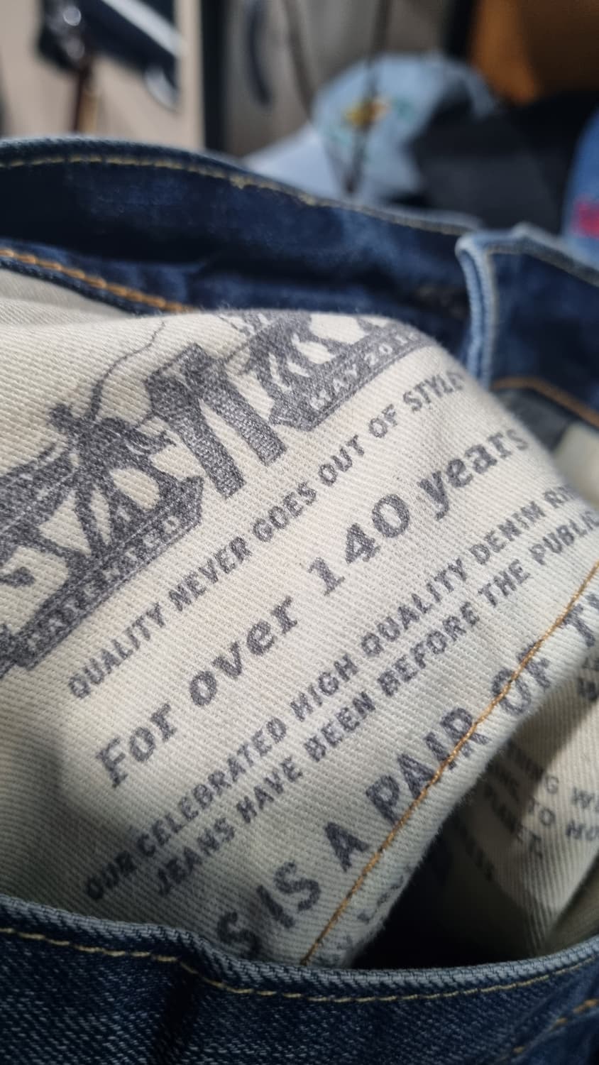 Levi's 레귤러 테이퍼드 디스트로이드진 34~35size 상태좋음 상품이미지4