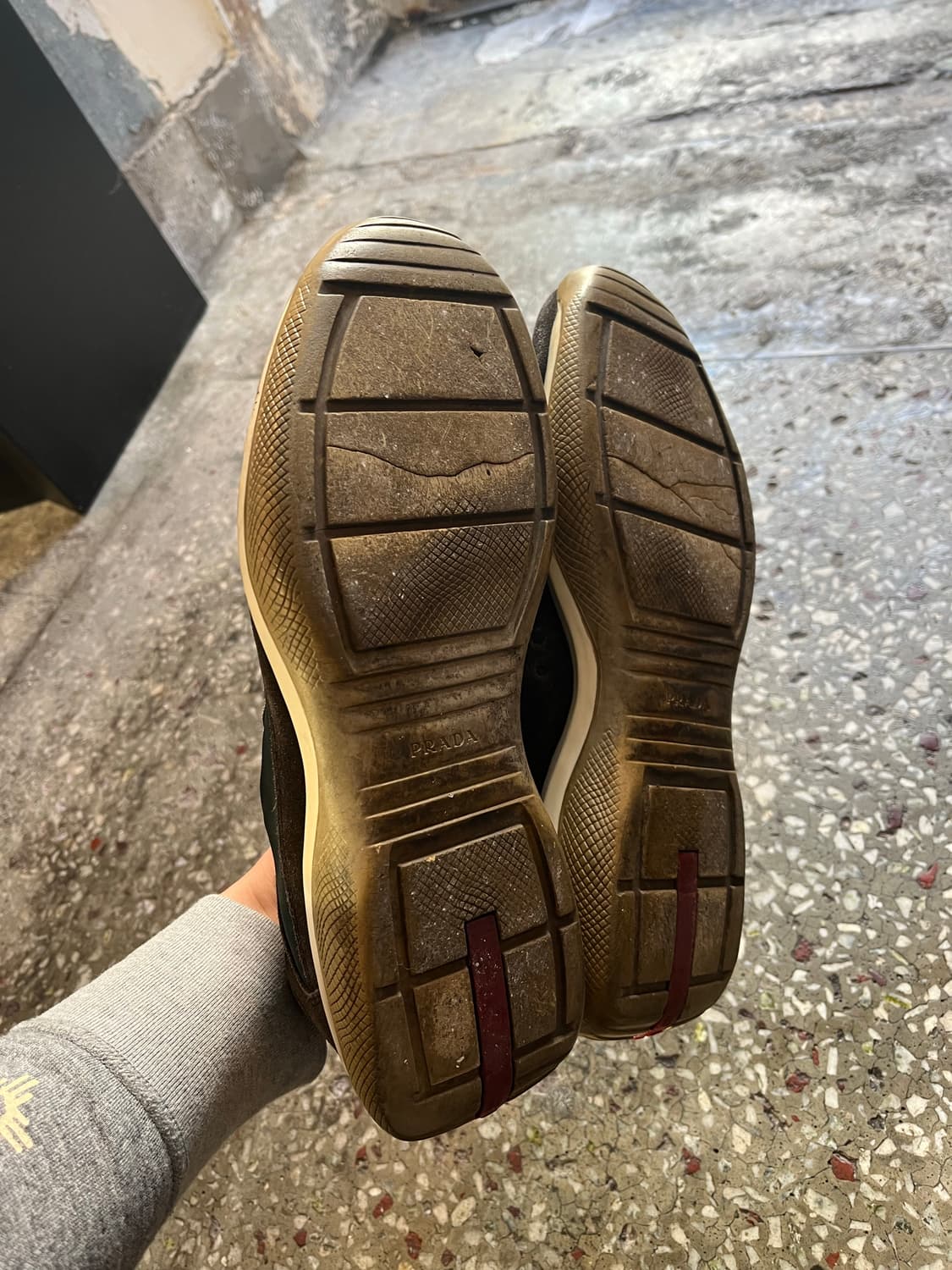 프라다 스웨이드 아메리카컵  상품이미지7