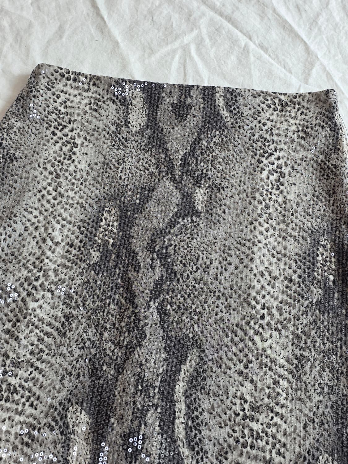 모리스토어 스팽글 스네이크 슬릿 스커트 상품이미지2