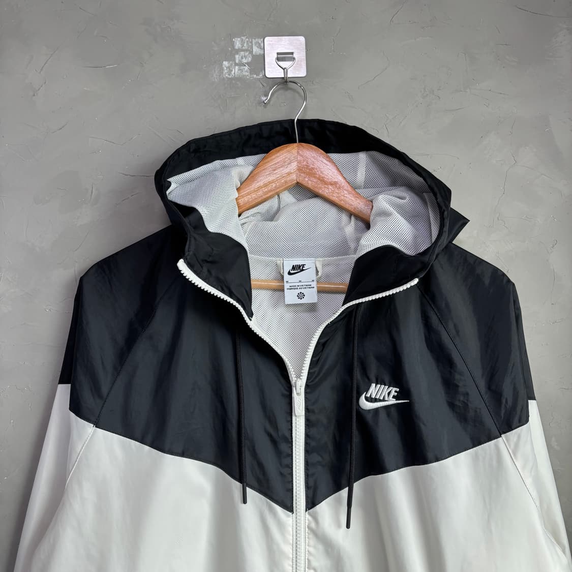 나이키 윈드러너 바람막이 화이트 흰검 상품이미지2