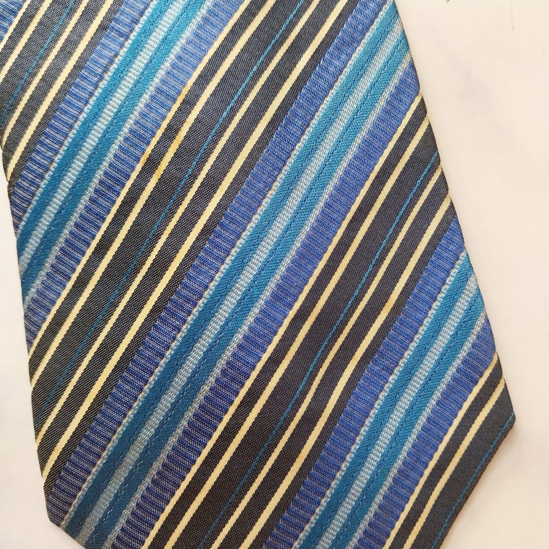 더반 실크 블루 스트라이프 넥타이 9.7cm A등급 k1912
 상품이미지8