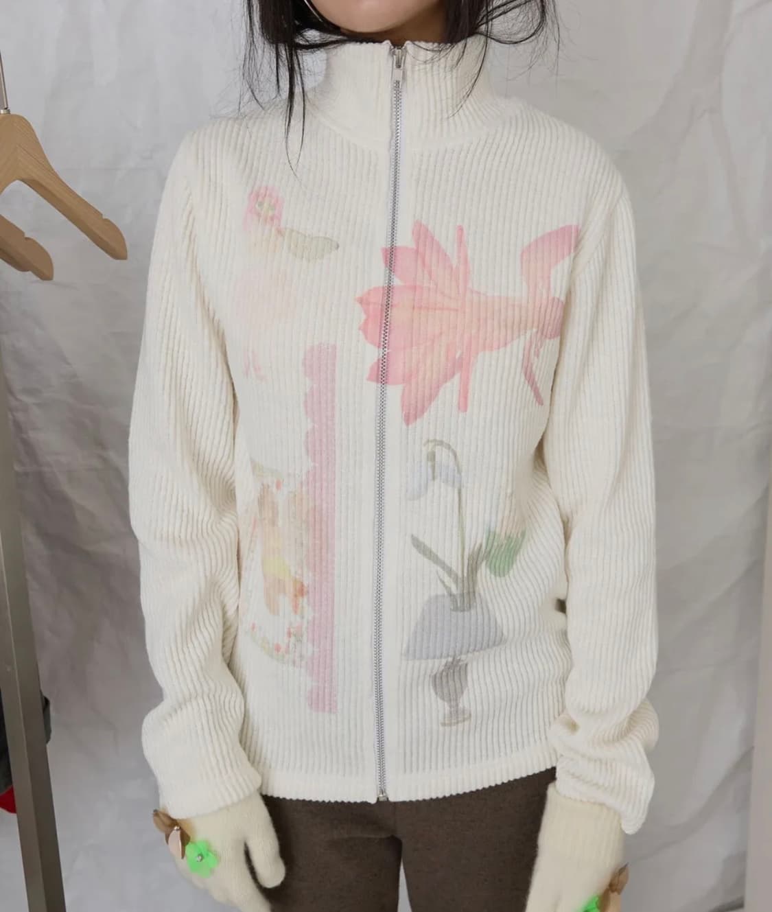 뮤즈 립 집업 상품이미지1