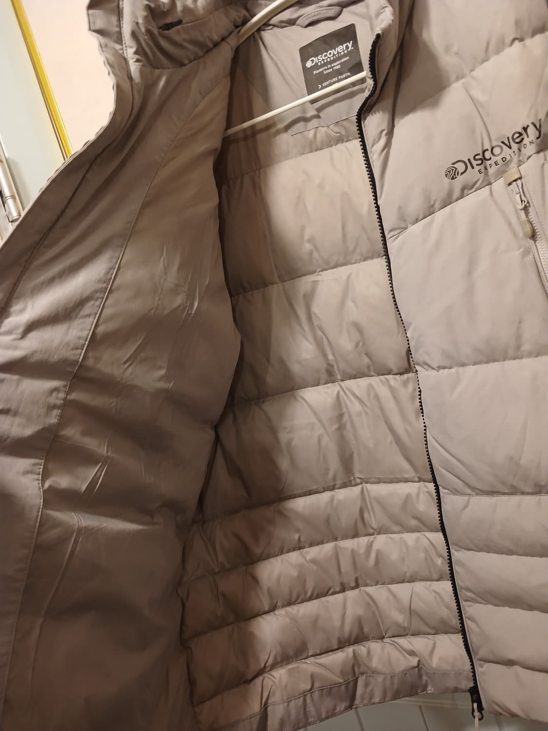 디스커버리 정품 남성 패딩 105 사이즈 상품이미지3