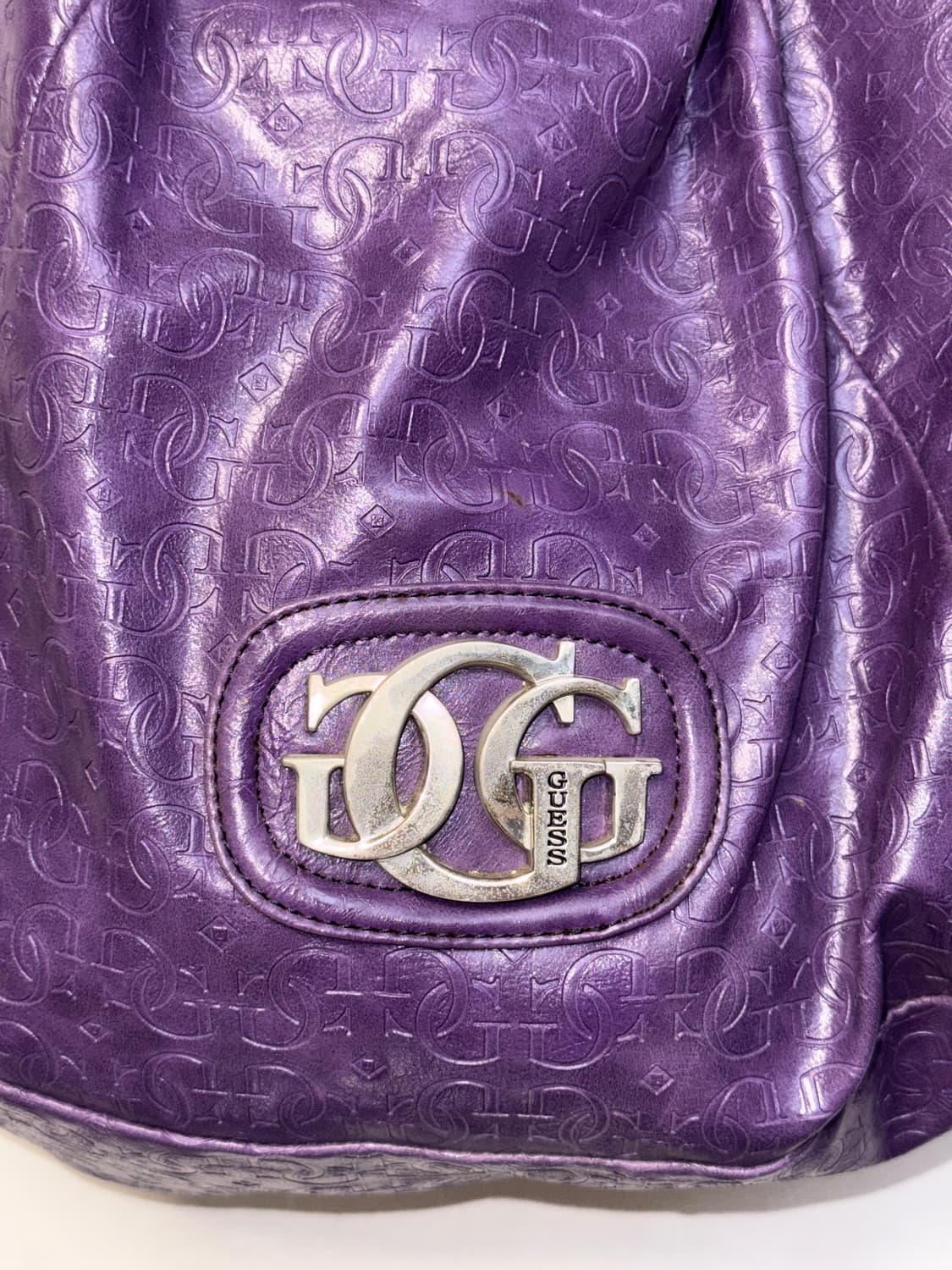 Guess deep purple leather logo big 숄더백 상품이미지3