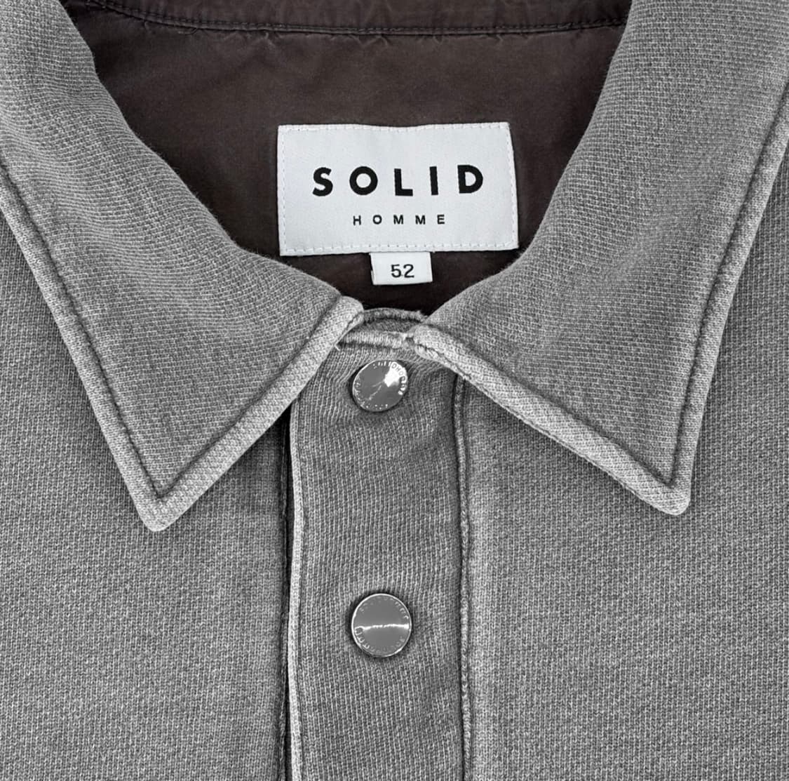 [52] 솔리드옴므 남성 가먼트다잉 워싱 카라 맨투맨 티셔츠 차콜 그레이 상품이미지7