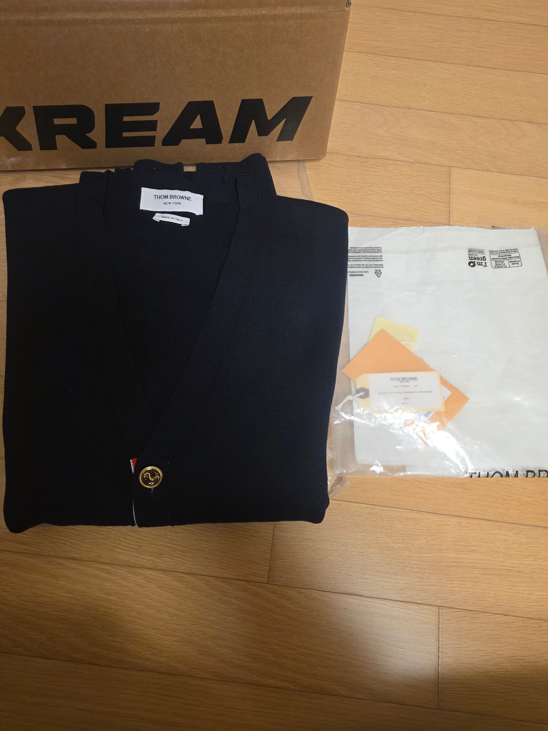 [새상품/4] 톰브라운 밀라노스티치 가디건 4사이즈 상품이미지1