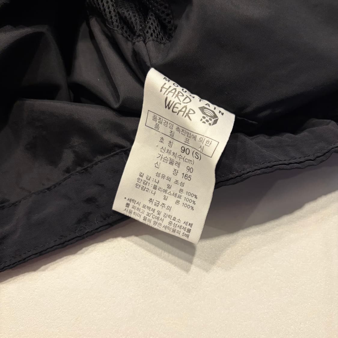 [S] 마운틴하드웨어 블랙 바람막이 후드 자켓 D347 상품이미지8