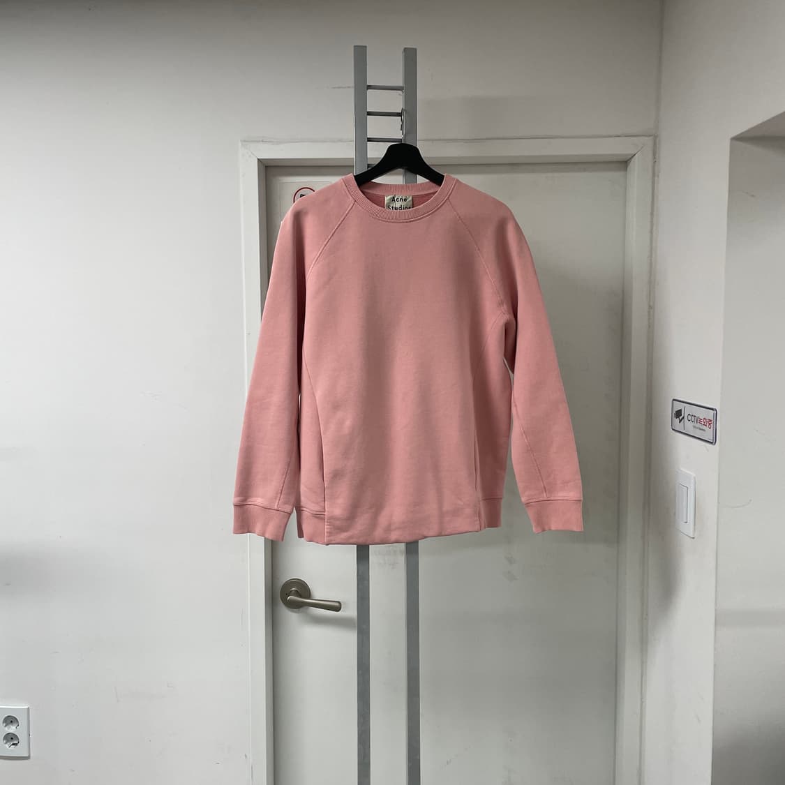 아크네스튜디오 핑크 맨투맨 S(W) 상품이미지1