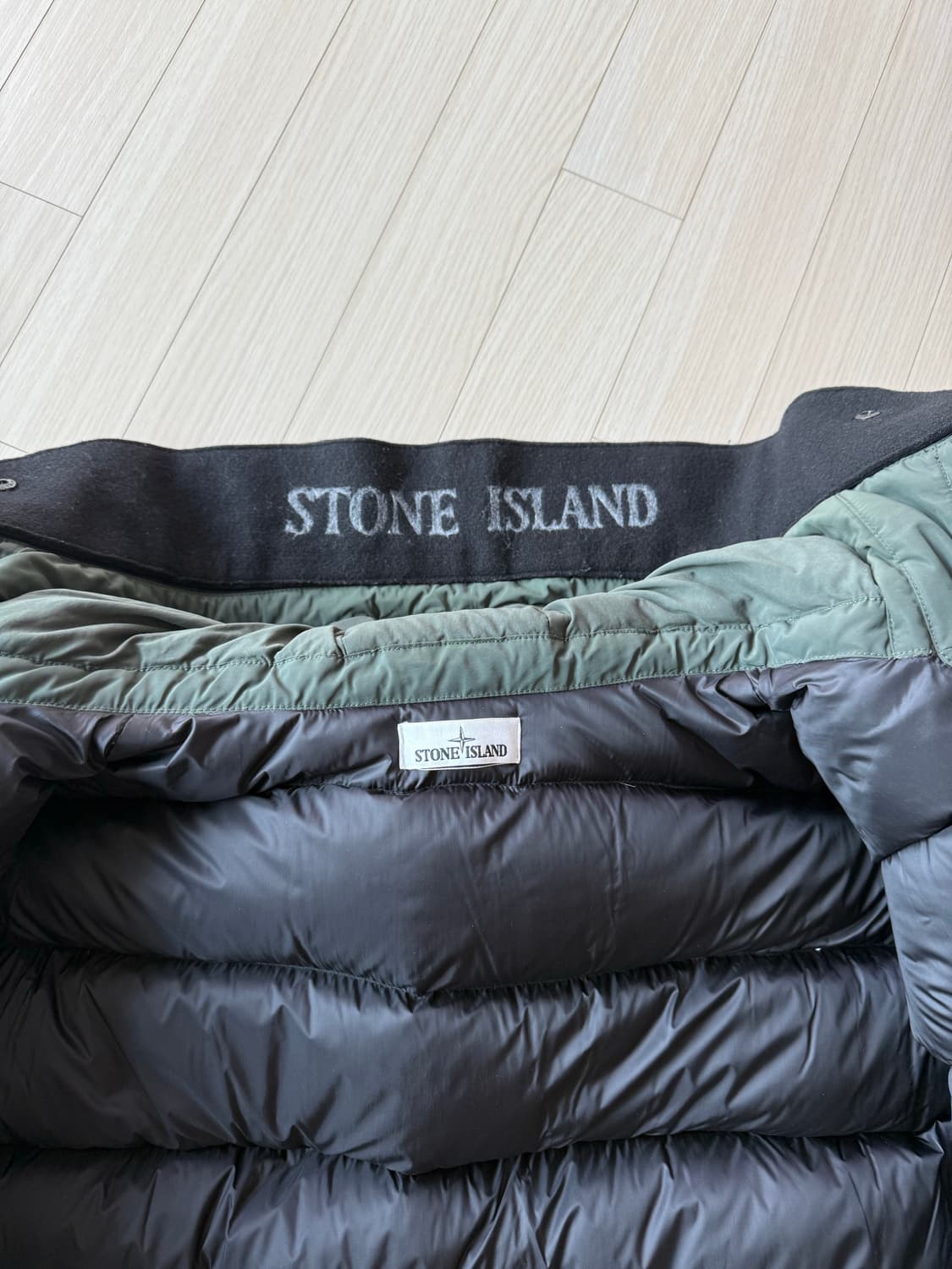 스톤아일랜드 마이크로 랩스 다운 파카 20fw 상품이미지4