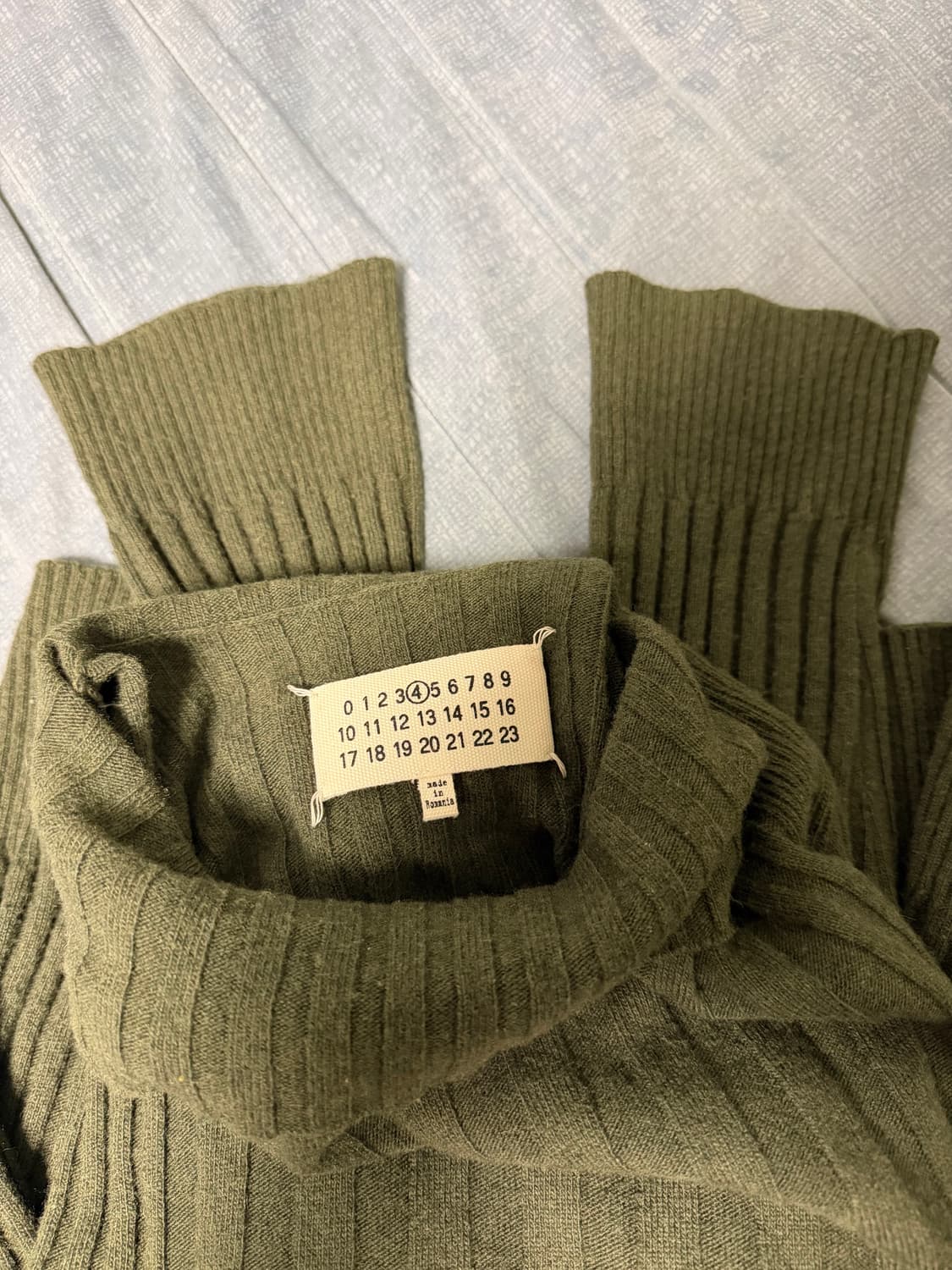 메종 마르지엘라 캐시미어 터틀넥 니트 상품이미지2