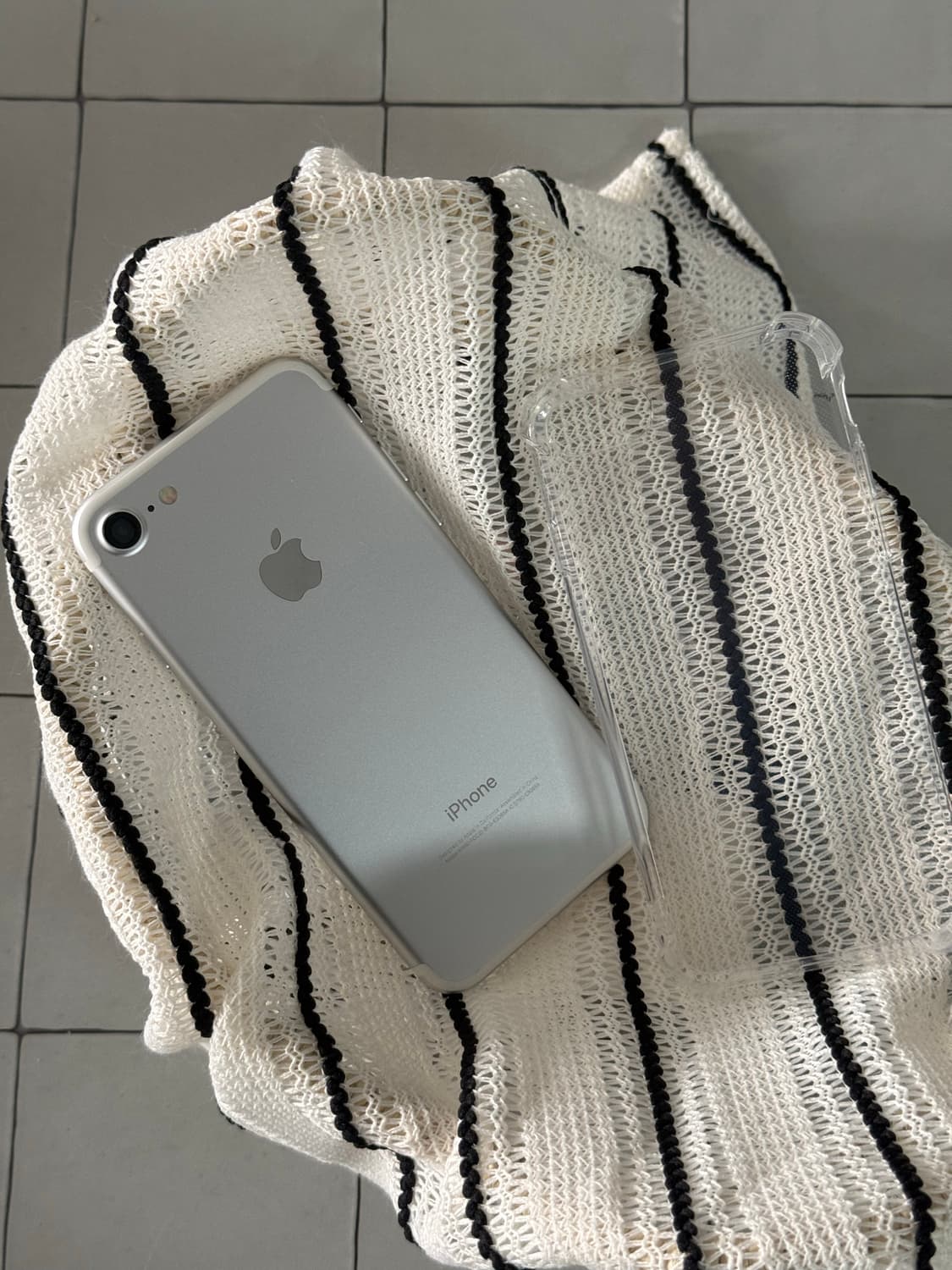 S급 아이폰7 실버 128GB 해외무음판🔋100% 상품이미지2