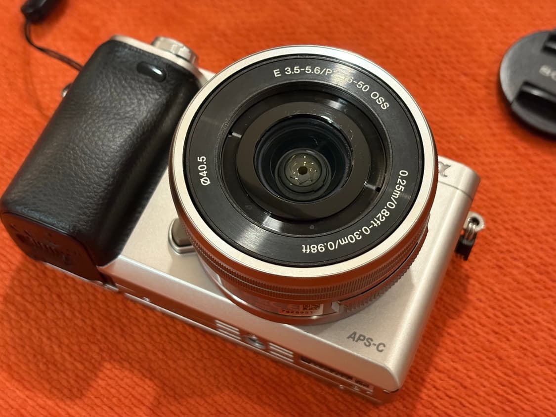 소니 A6000 알파6000 미러리스 카메라 실버 (9125컷) 상품이미지7