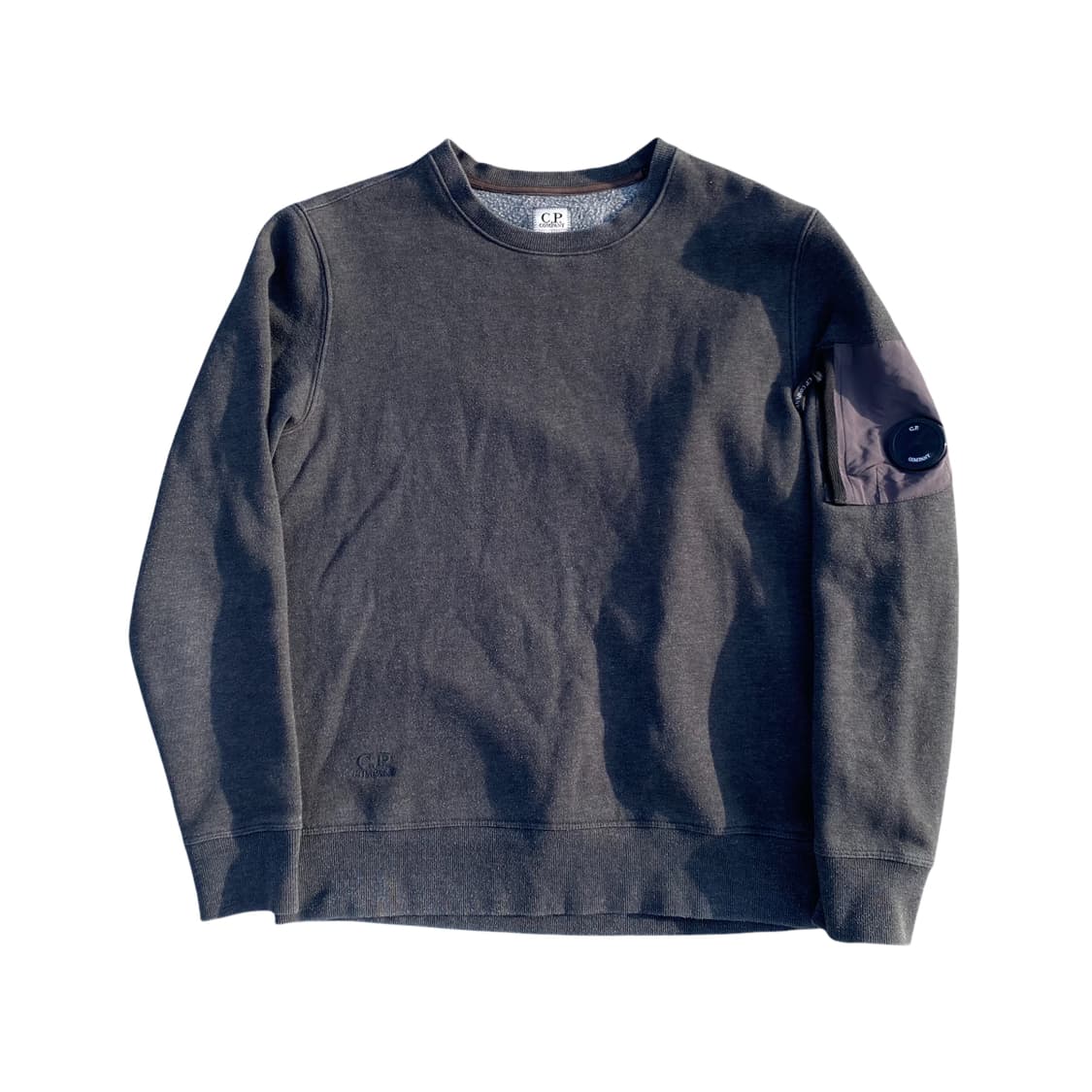 cp컴퍼니 렌즈 맨투맨 상품이미지2