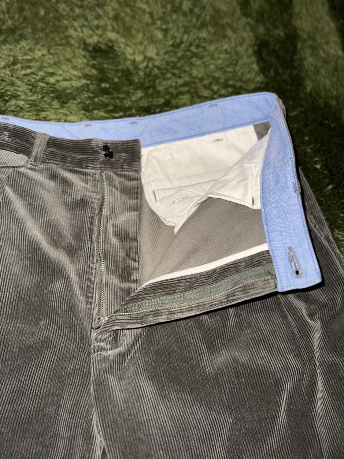 [L] Beams 빔즈 플러스 코듀로이 투턱 트라우저 올리브 상품이미지3