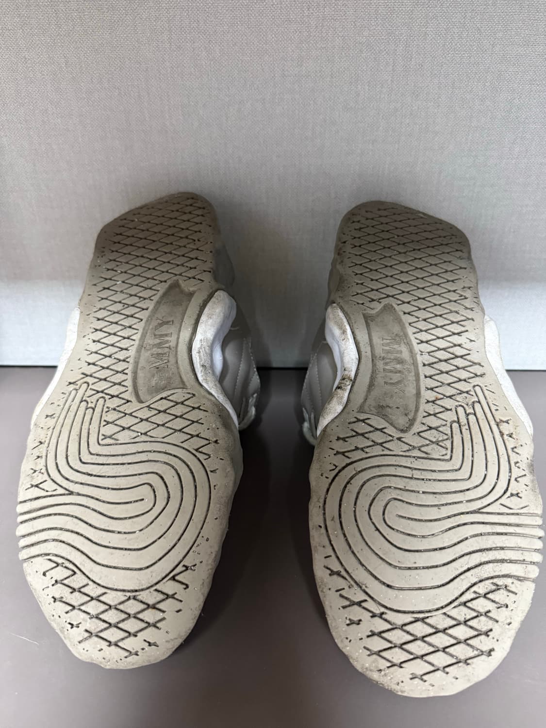 남성 파커 OG 솔 레더 로우탑 스니커즈 - 그레이 상품이미지2