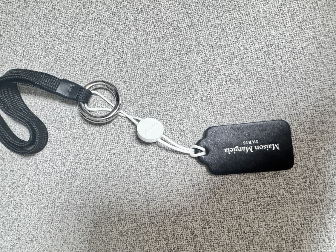 마르지엘라 키링 팝니다 상품이미지1