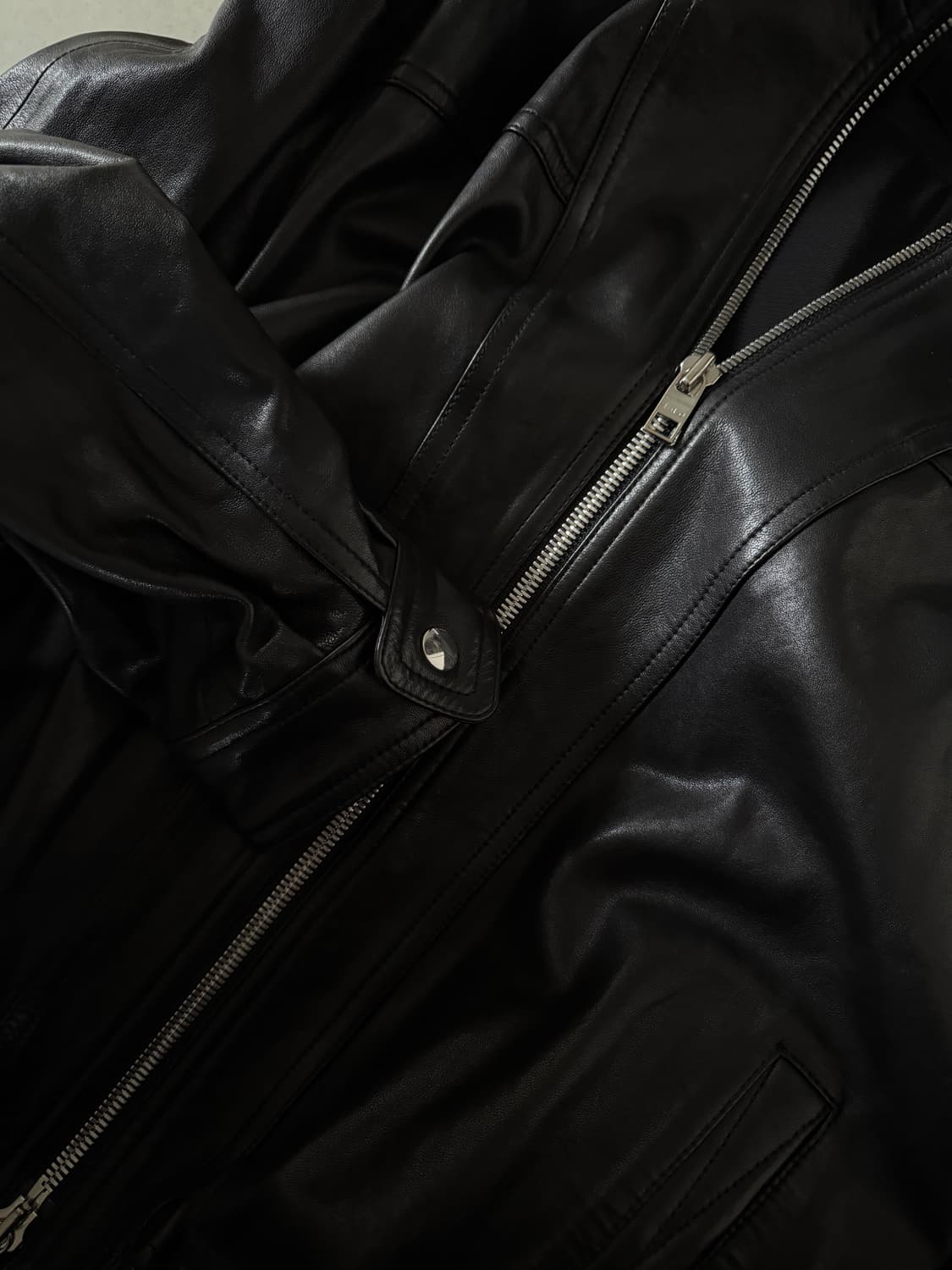 이로 IRO 레더 집업 블루종 상품이미지6