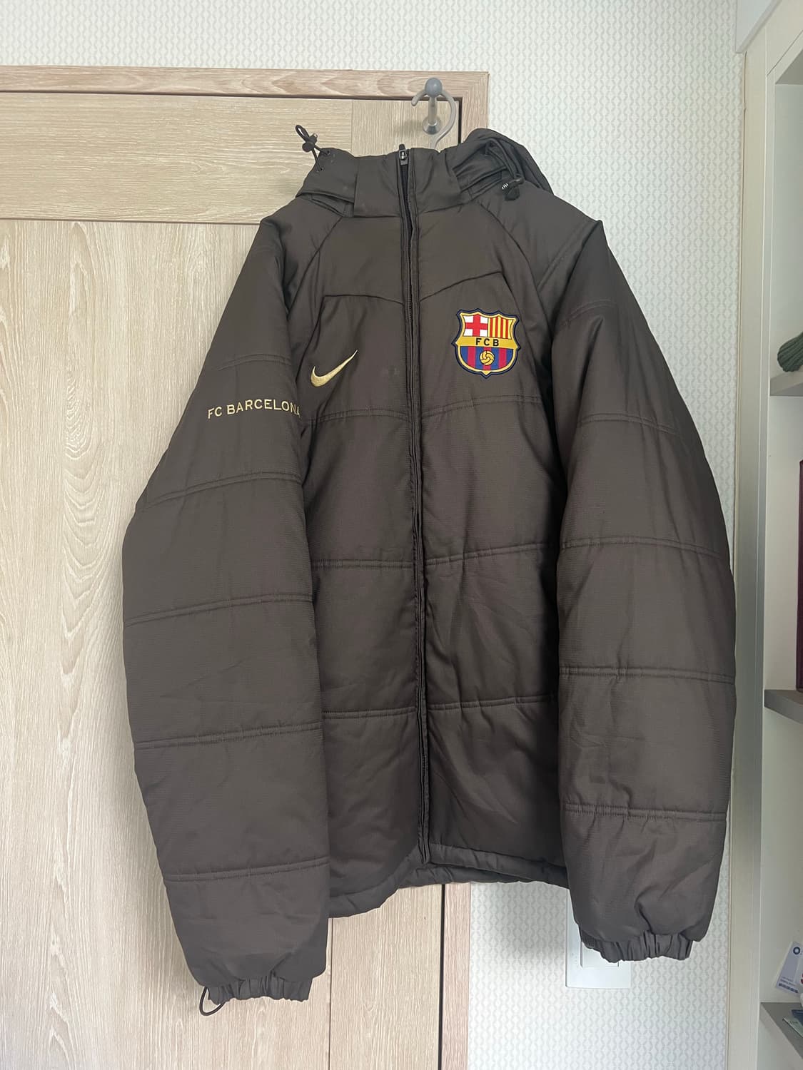 나이키 08-09 바르셀로나 브라운 패딩 벤치자켓 상품이미지1