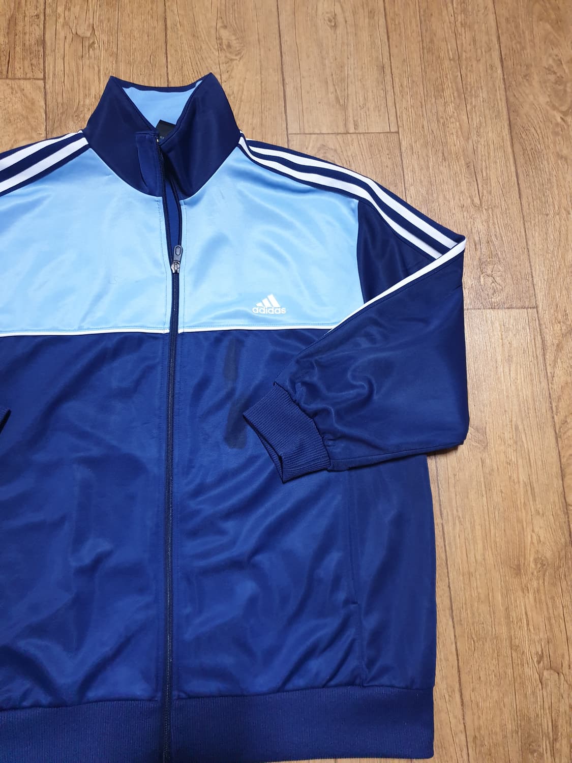 1202 아디다스 운동복 집업 110 사이즈입니다 상품이미지3