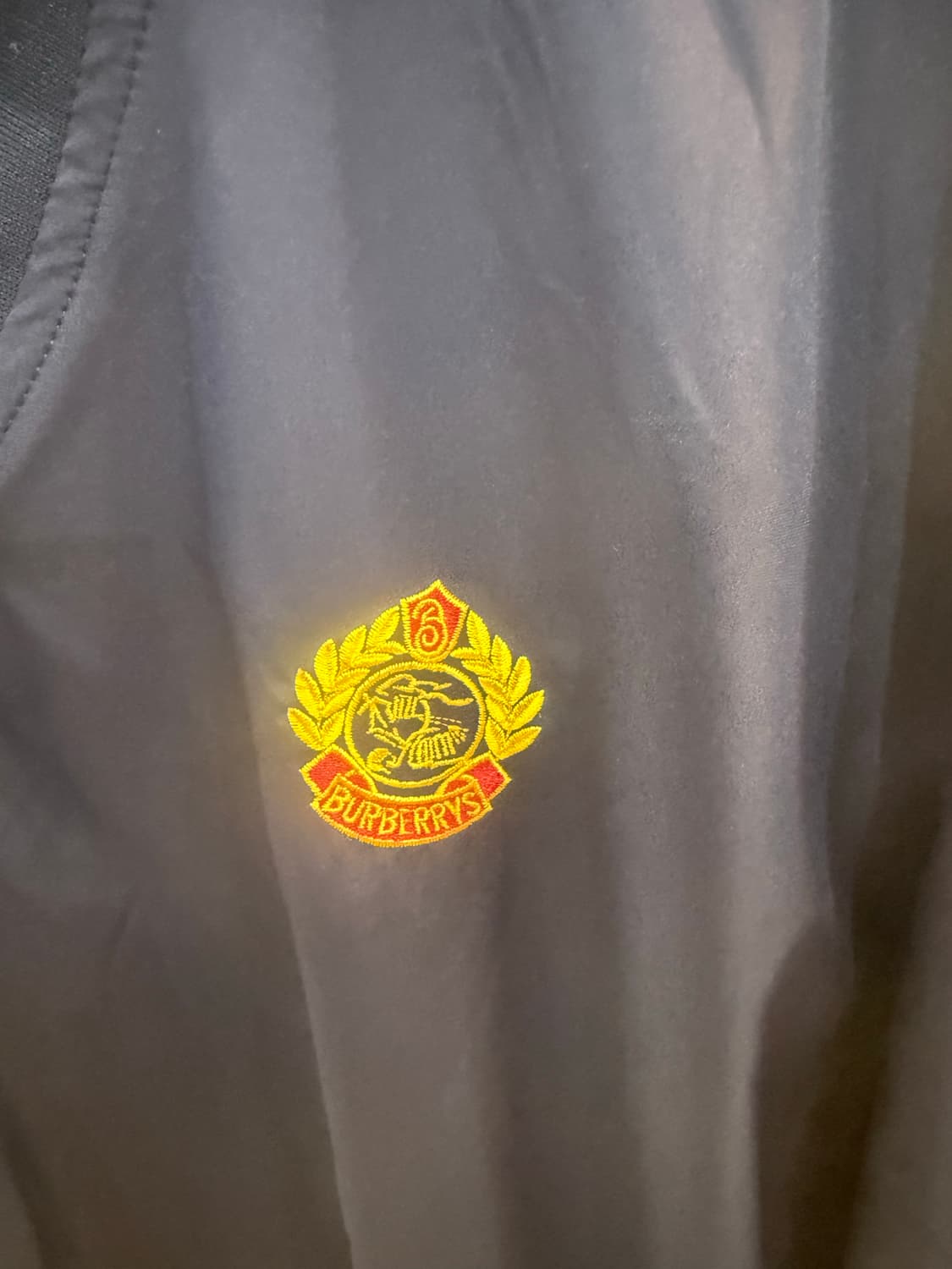 105 정품 버버리 빈티지 바막 브이넥 팝니다 상품이미지3