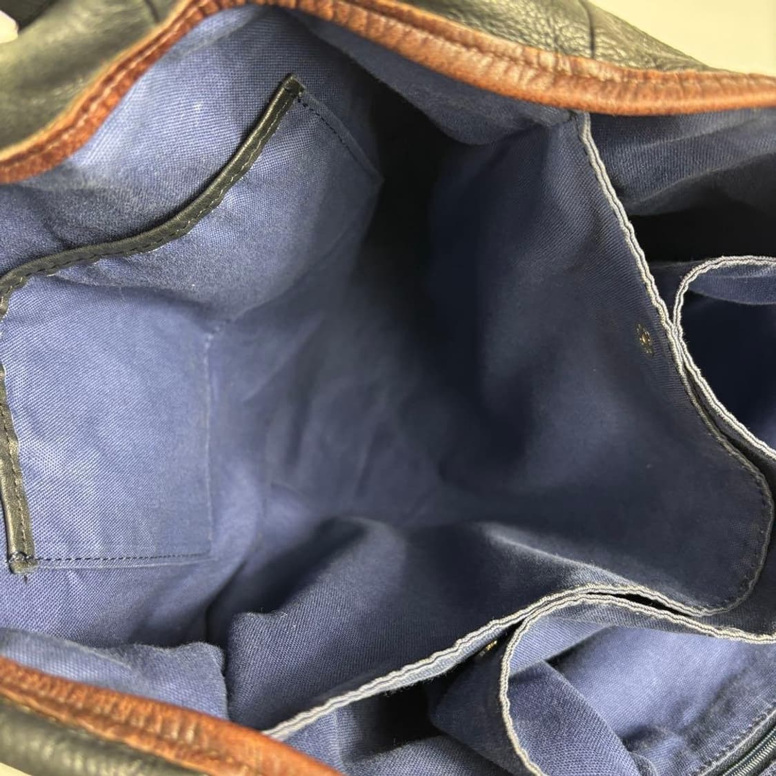 미키아모 카우레더 토트백 상품이미지8