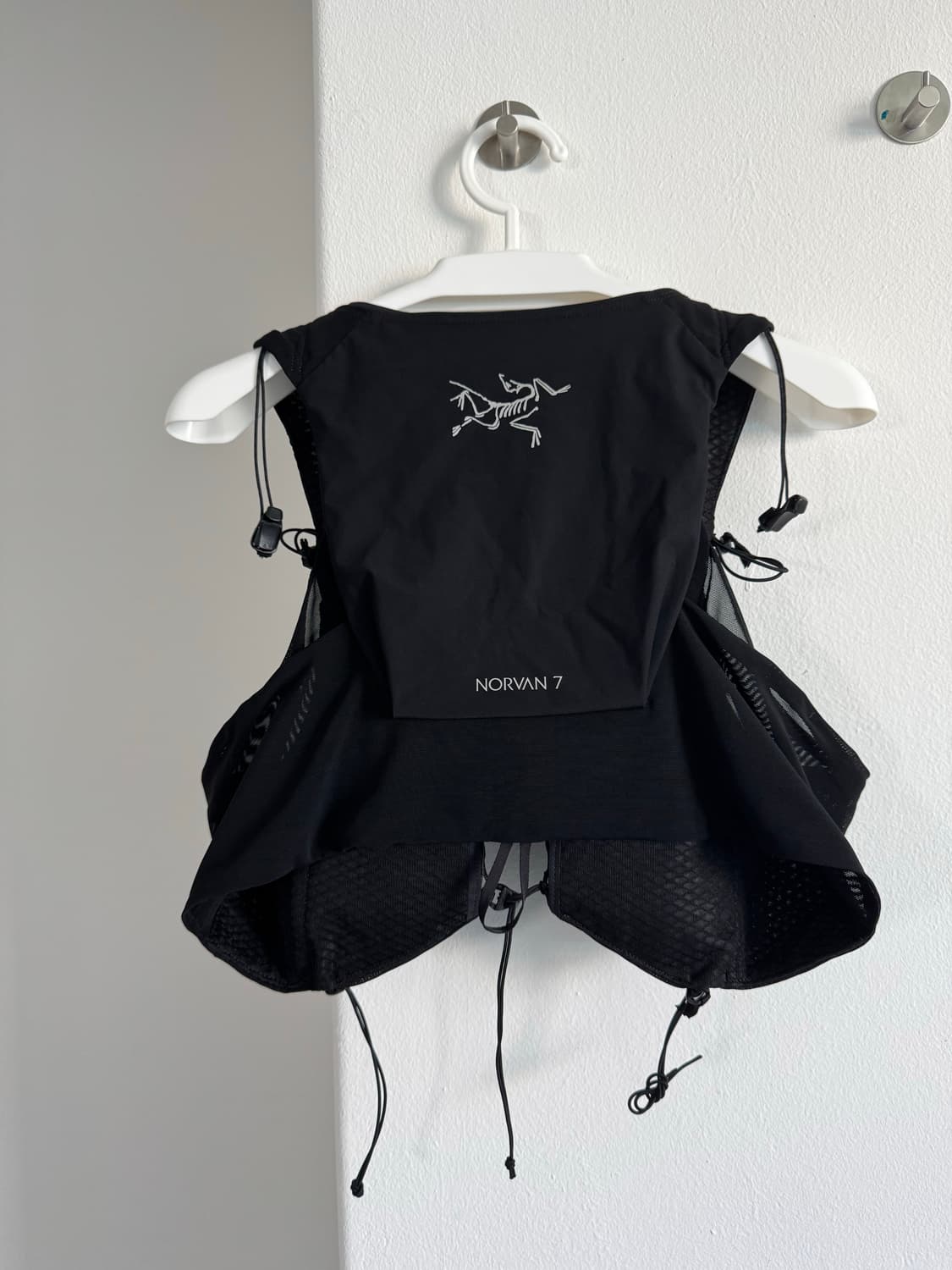 아크테릭스 노반7 베스트 Norvan 7 Vest 상품이미지2