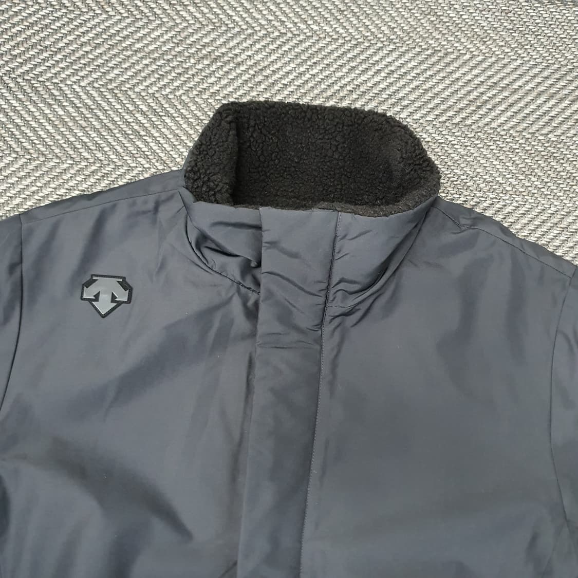 데상트 리버시블 벤치 양면 코트 자켓 남자105 상품이미지4