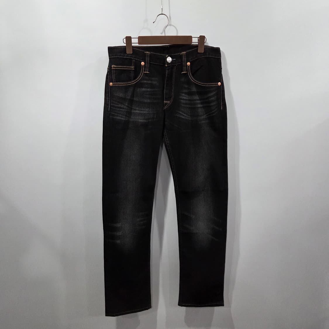 리바이스 504 흑청 데님팬츠 32/34 상품이미지1