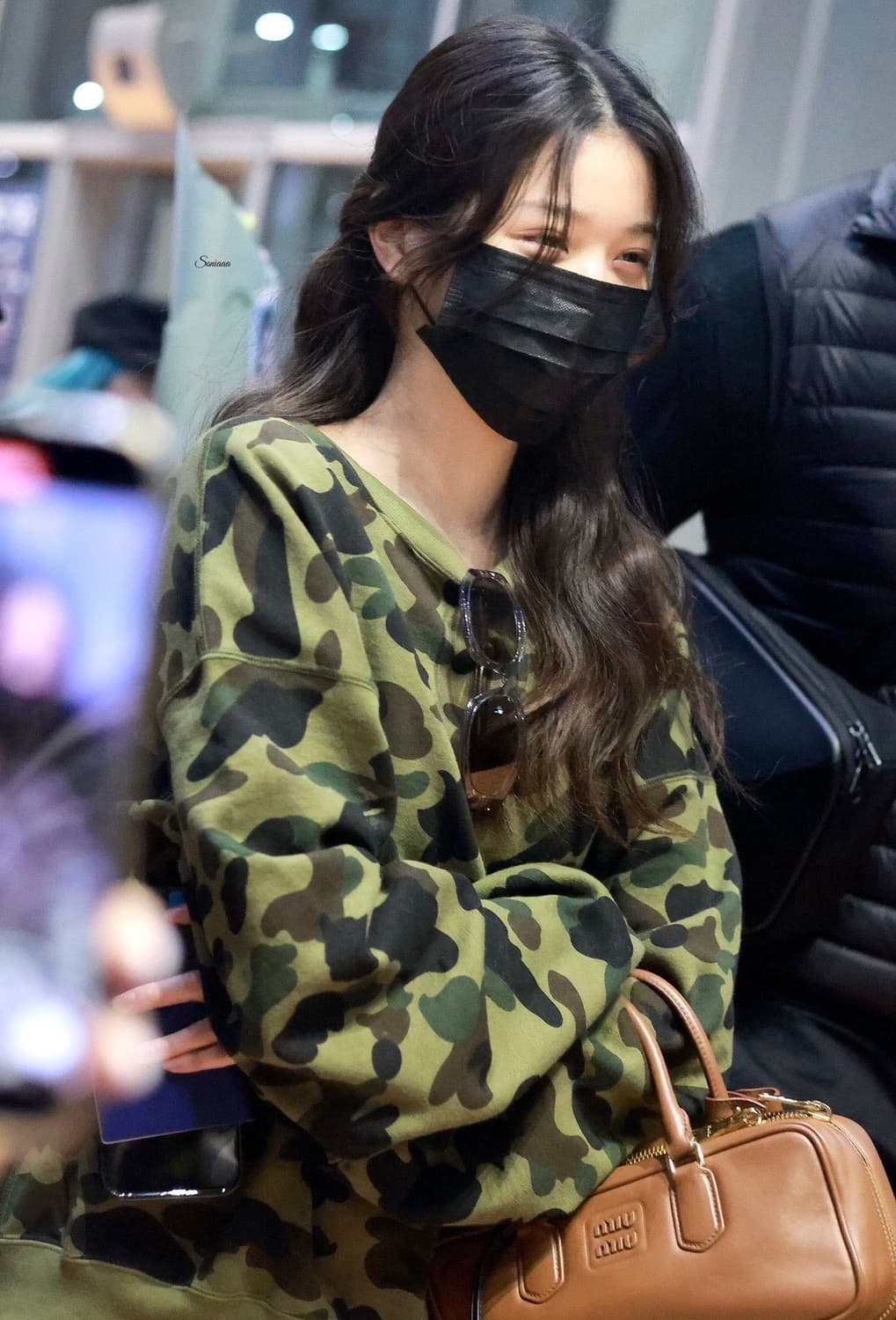 베이프 BAPE 맨투맨 장원영 착용 상품이미지2