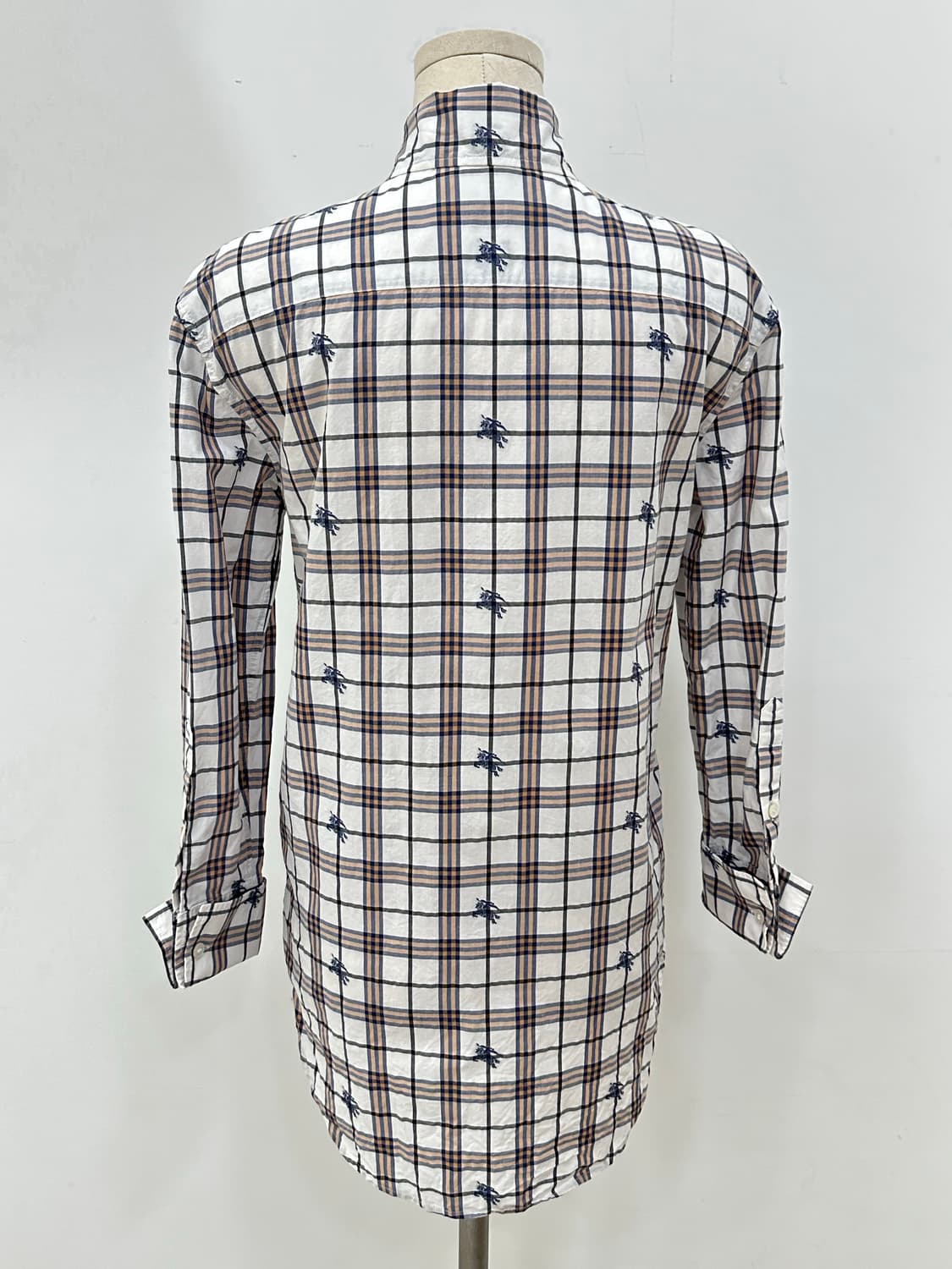 버버리 여성 자수 체크 남방 상품이미지4