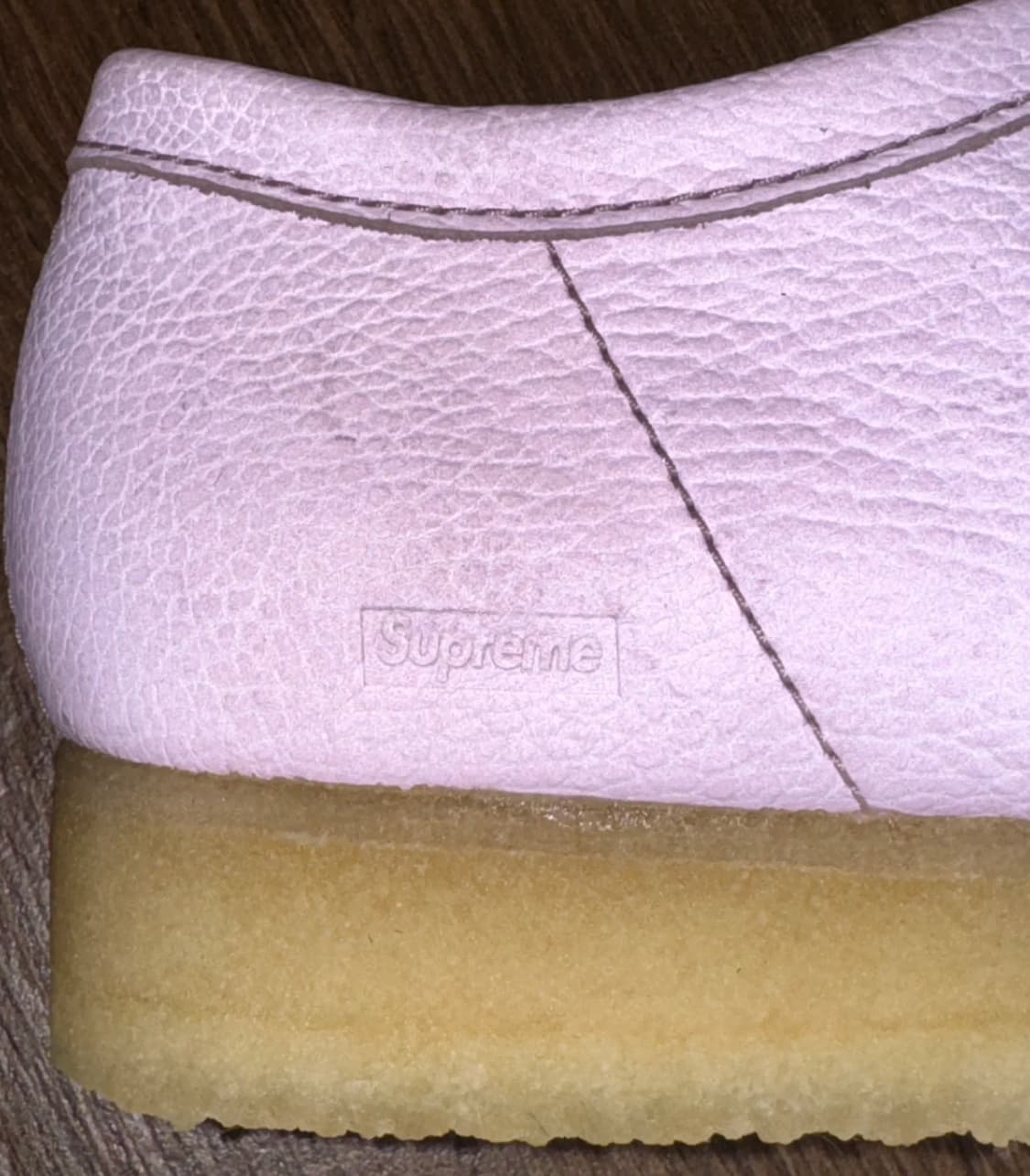 클락스 x 슈프림 리플렉티브 왈라비 핑크 UK12 상품이미지4