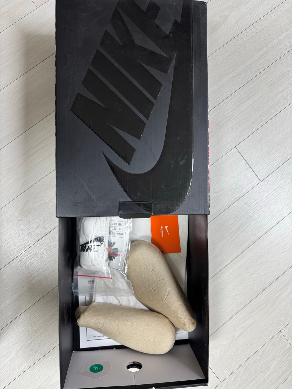 나이키 x 피스마이너스원 에어포스 1 로우 파라노이즈 2.0 (275) 상품이미지5