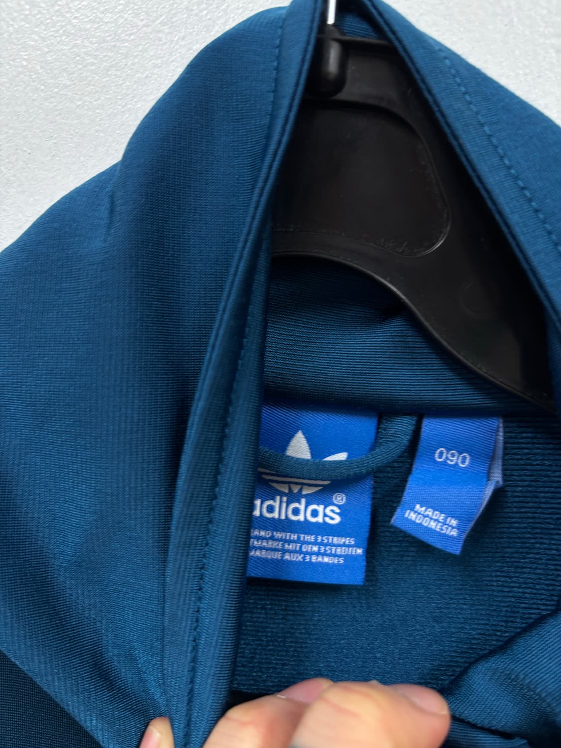 아디다스 유로파 백로고 우먼 트랙탑 상품이미지5