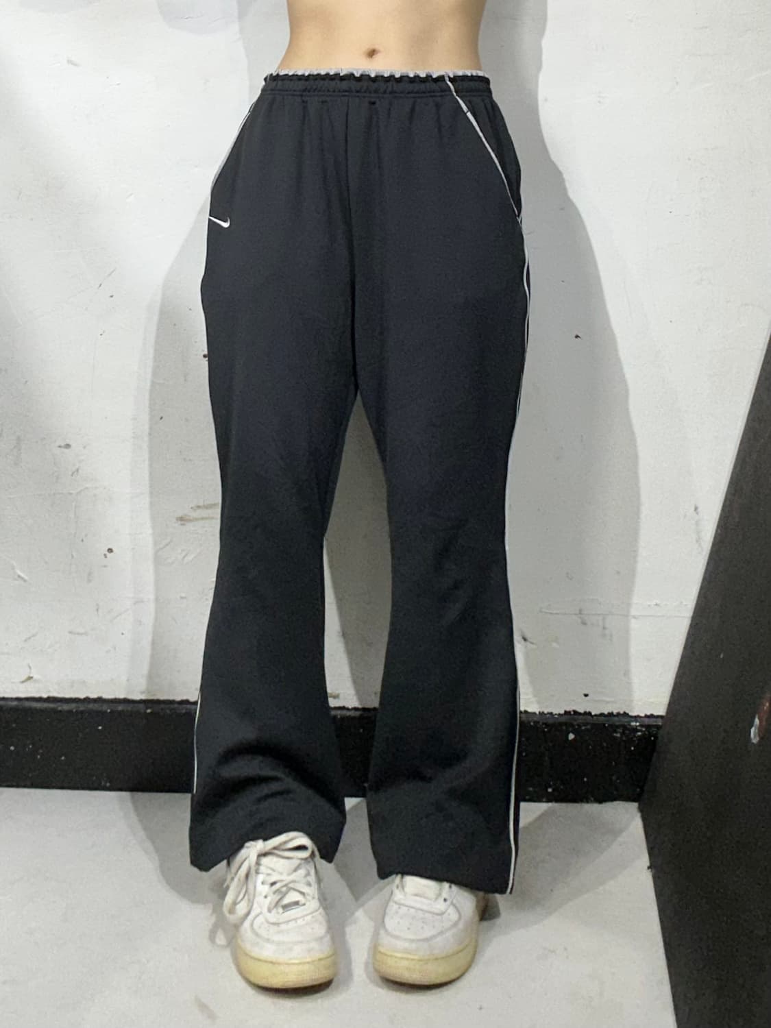나이키 블랙 화이트 사이드 라인 와이드 추리닝 바지 트레이닝 팬츠 XL 상품이미지2