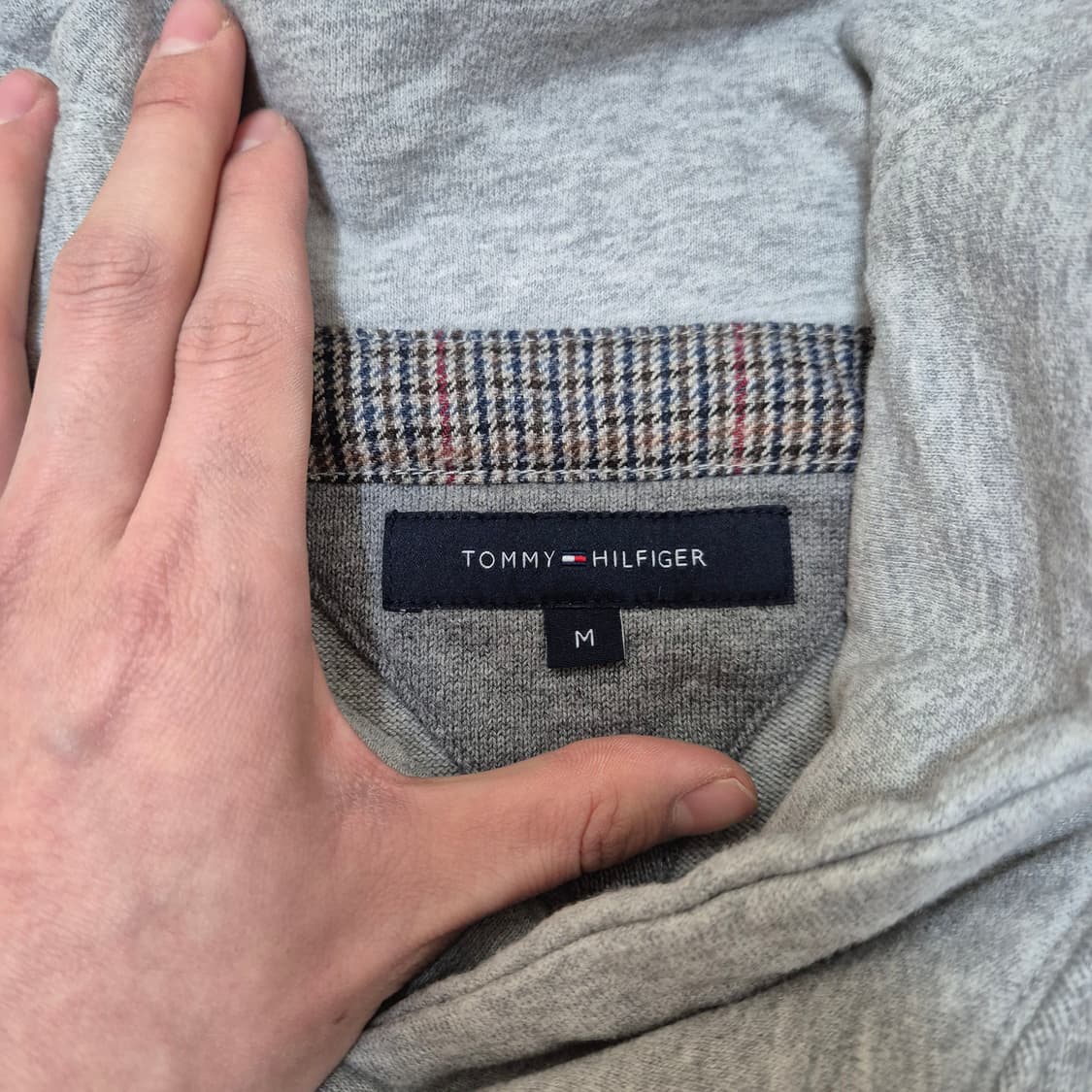 타미힐피거 스몰플래그 모직 숄카라 니트 M(95) 상품이미지5