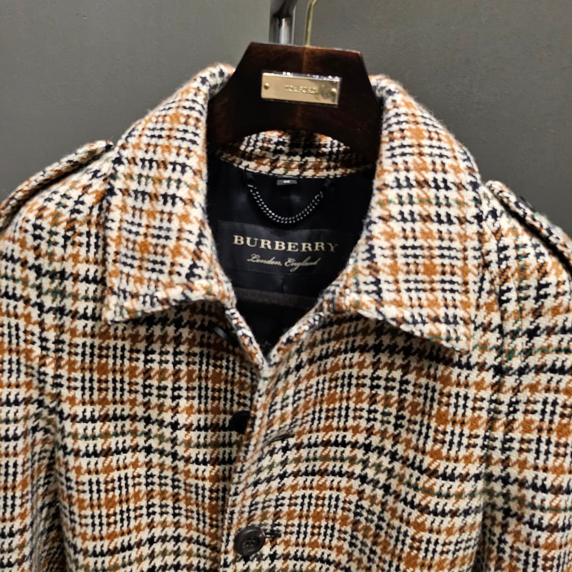 버버리 프로섬 타탄 체크 벨티드 공유 코트 상품이미지5