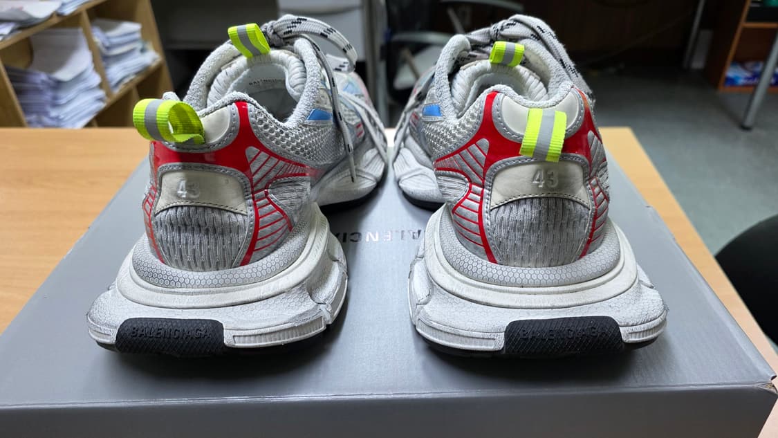 발렌시아가 3XL 43사이즈 팝니다 상품이미지4