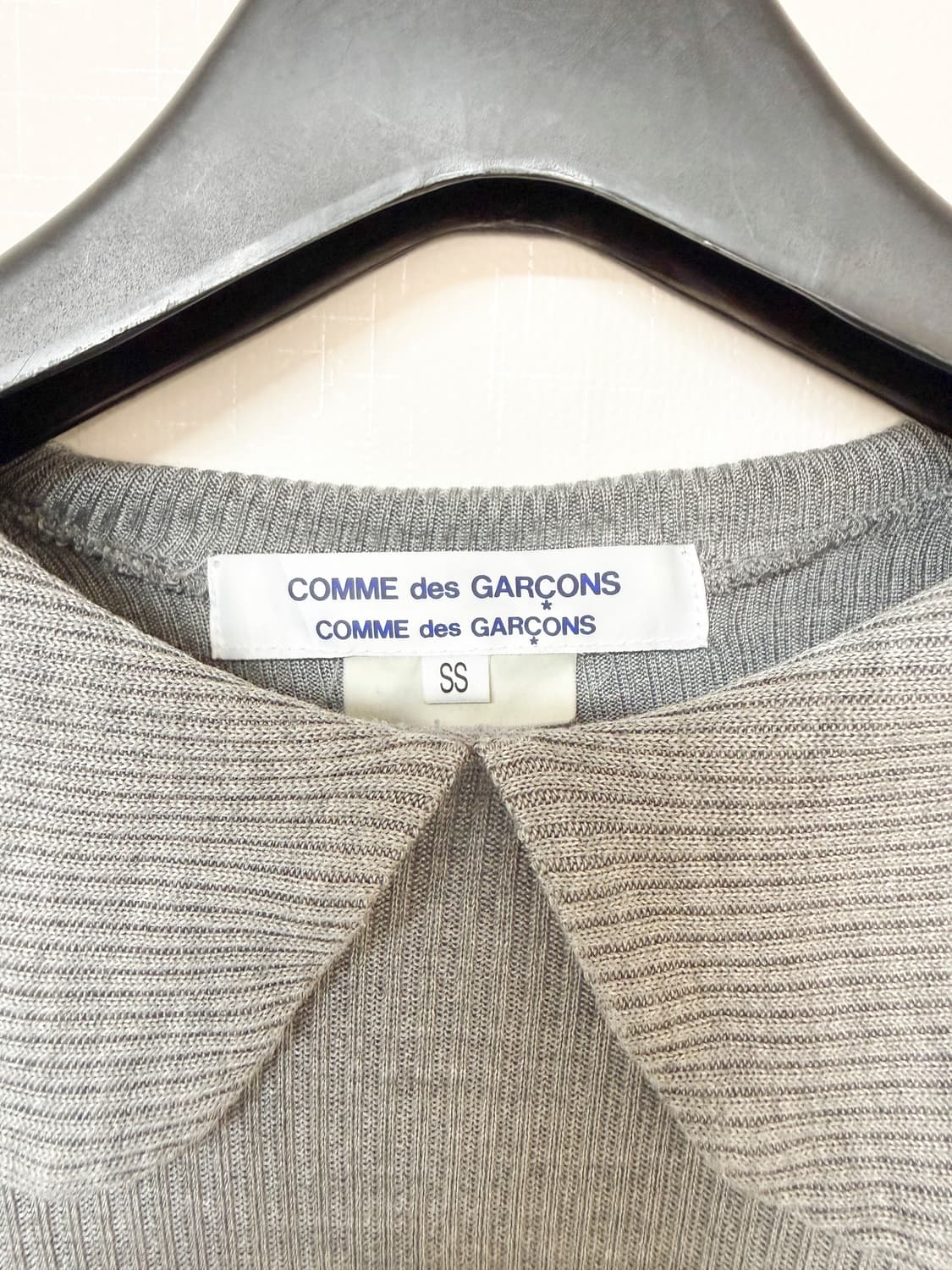 꼼데가르송 라운드카라 실크 탑 상품이미지2