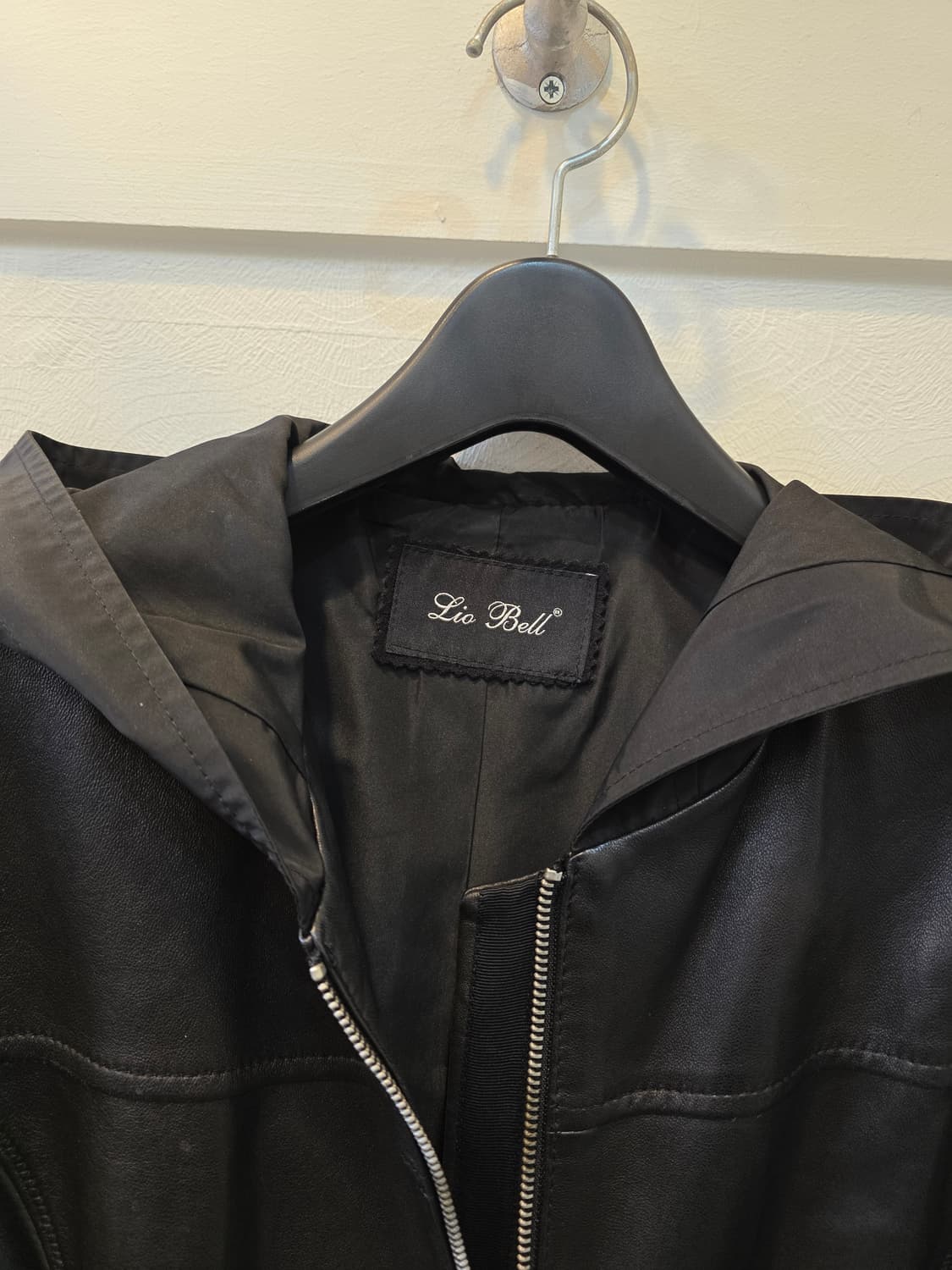 리오벨 블랙 후드 가죽 자켓 상품이미지1