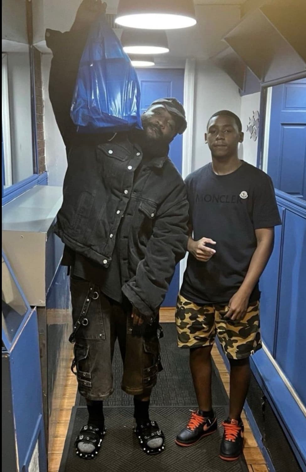 발렌시아가 데님 패딩 자켓 급처 상품이미지2