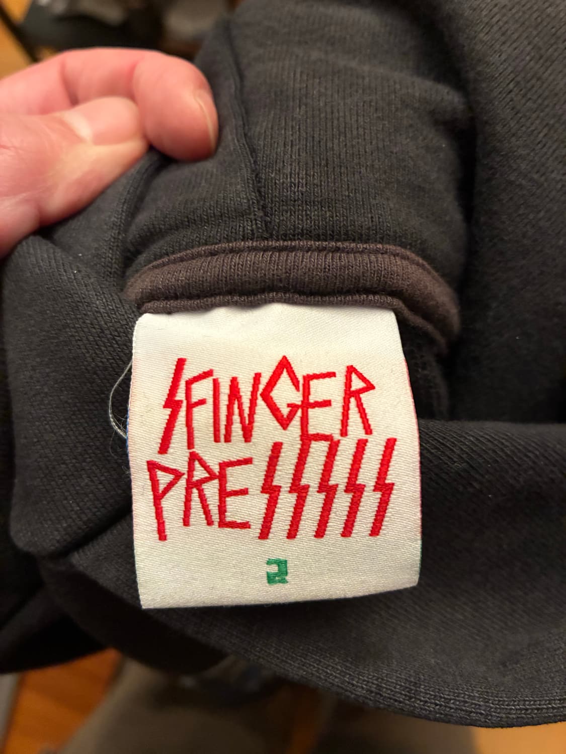 핑거프레스 도넛리벤지 999후디 상품이미지3