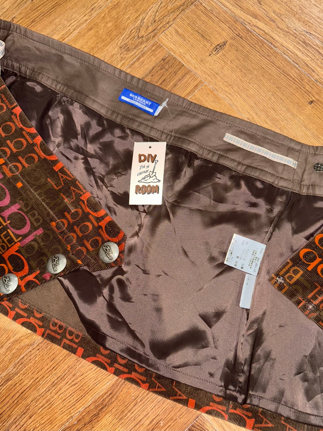 버버리 y2k 골덴 미니스커트  상품이미지9