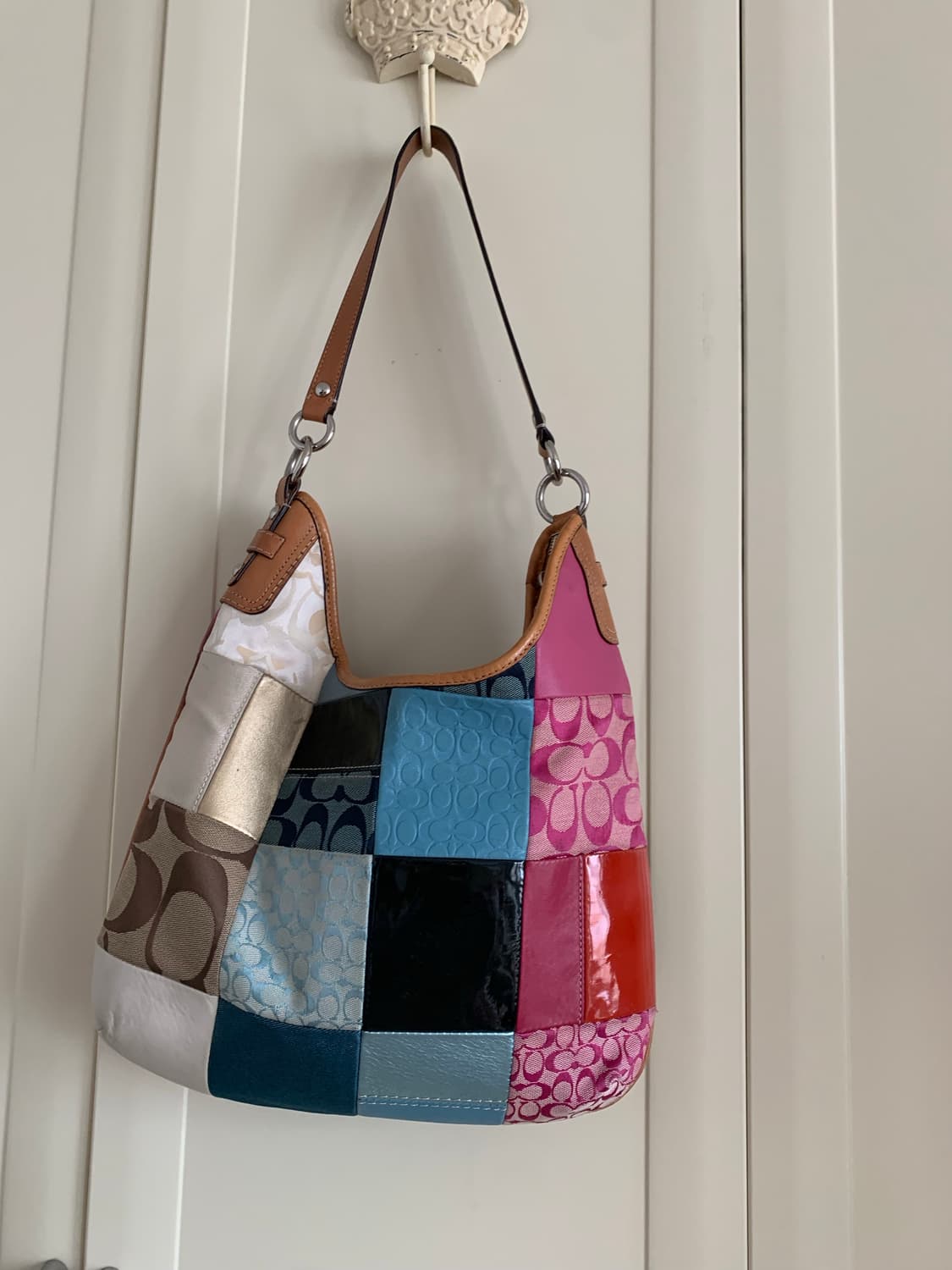 코치 패치 호보백. 정품 상품이미지2